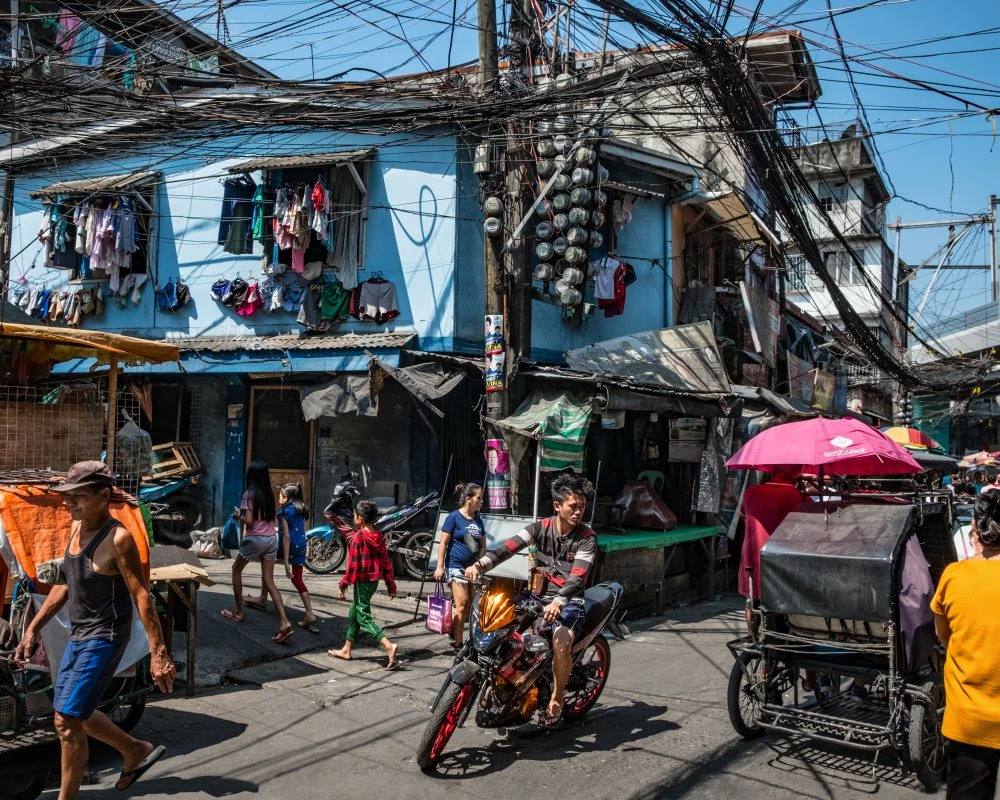 9,000 Miles to Home - LensCulture